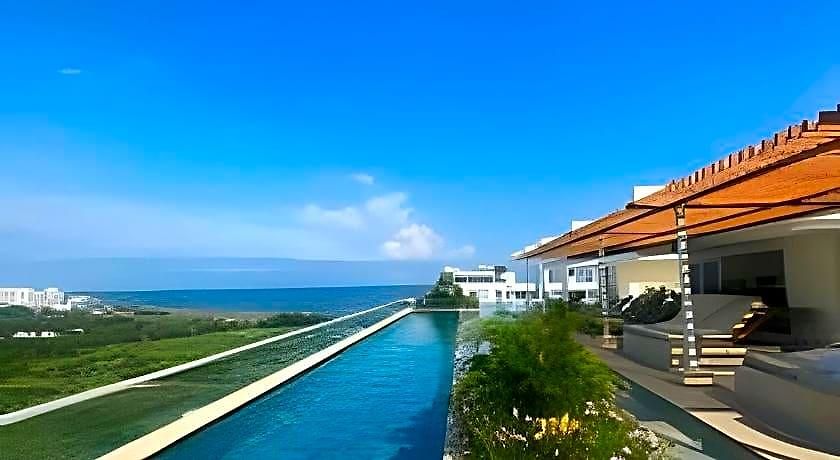 Hotel Dominique By Stayq 5*